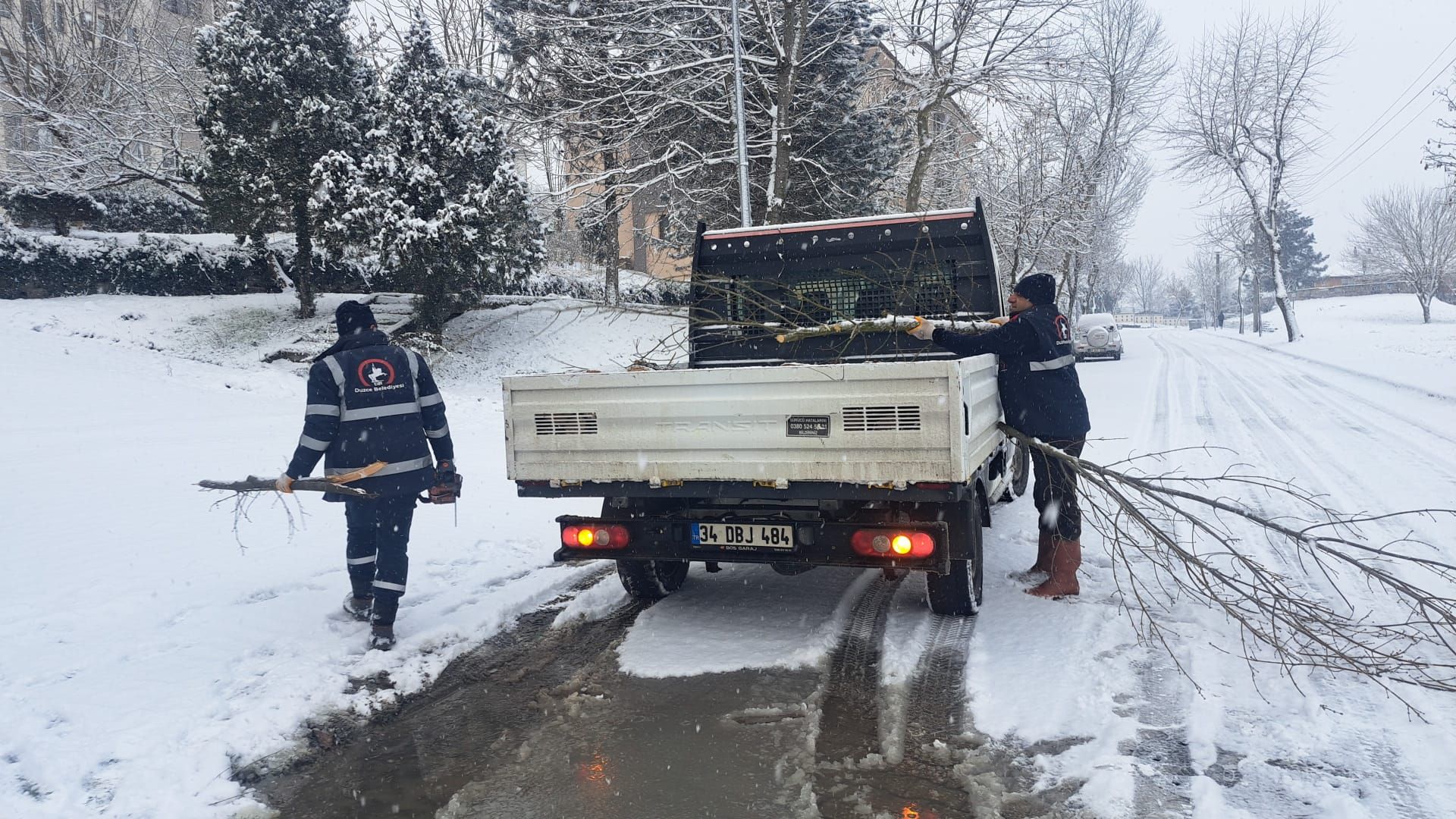 148 PERSONEL, 53 ARAÇ ARALIKSIZ ÇALIŞIYOR