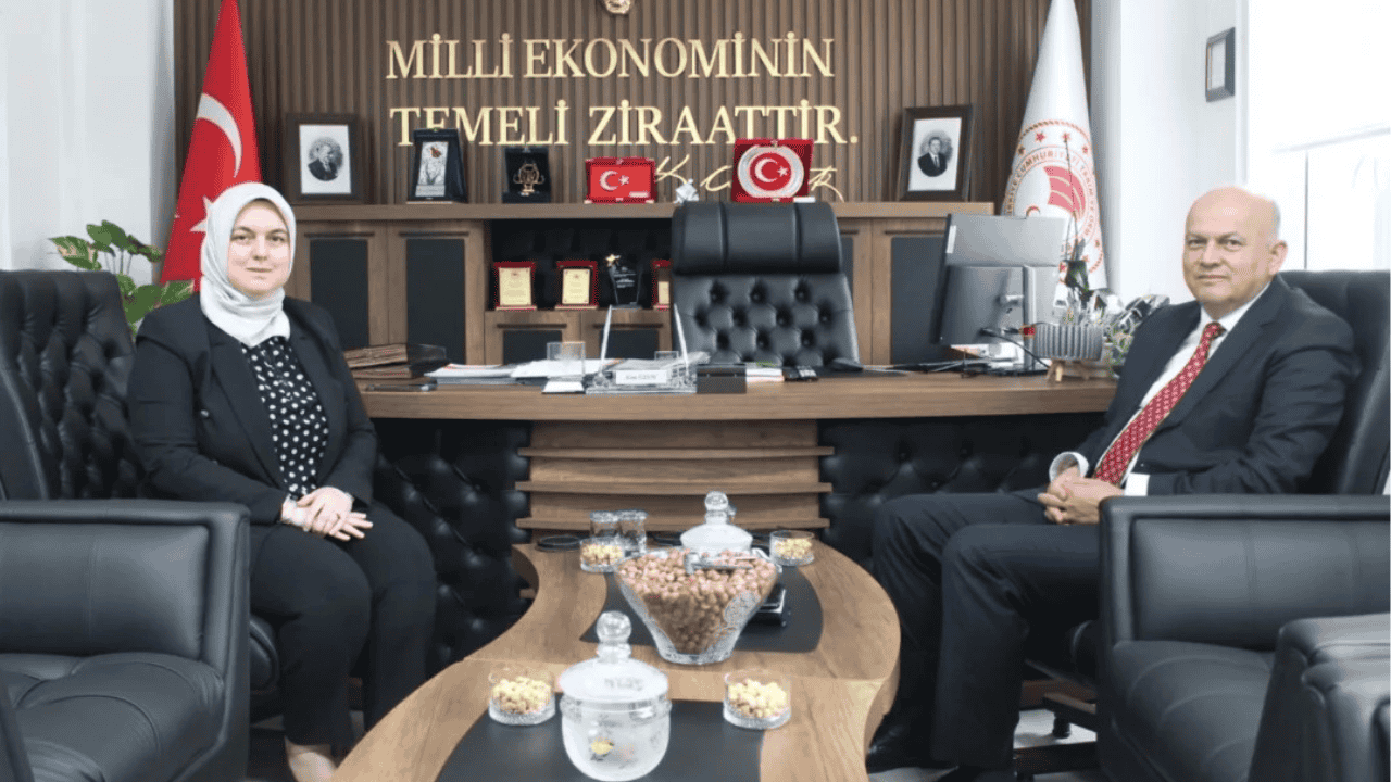 DÜZCE TARIMINA YÖN VERECEK GÖRÜŞME DOÇ. DR. DAVUT KELEŞ?TEN İL MÜDÜRLÜĞÜ’NE ZİYARET