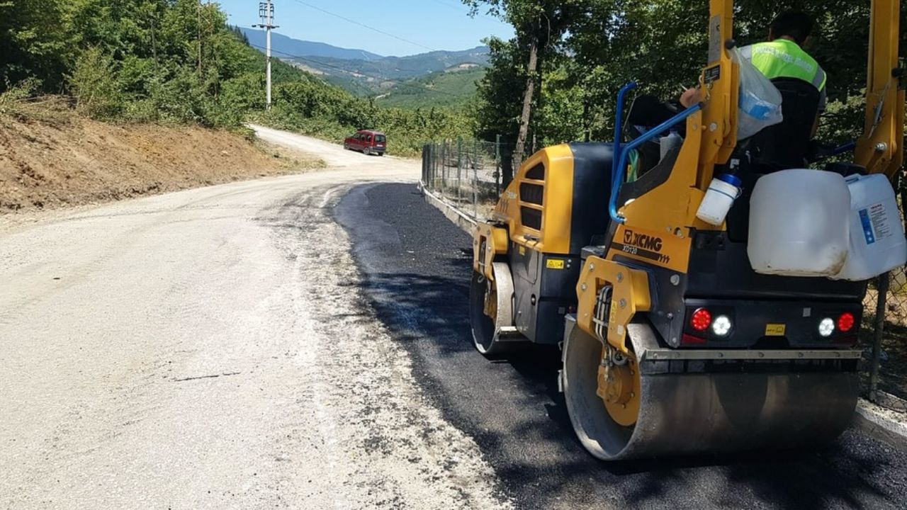 Akbıyıklar Köyü'nde Yol Güvenliği Artırıldı