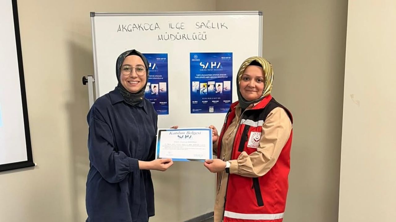 AKÇAKOCA'DA SAĞLIK ELÇİLERİ AKADEMİSİ'NDE İLK EĞİTİM GERÇEKLEŞTİRİLDİ