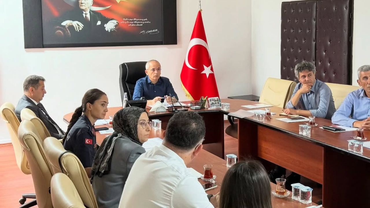 Akçakoca'da Toplumun Hassas Noktalarına Üçlü Kurul Takibi