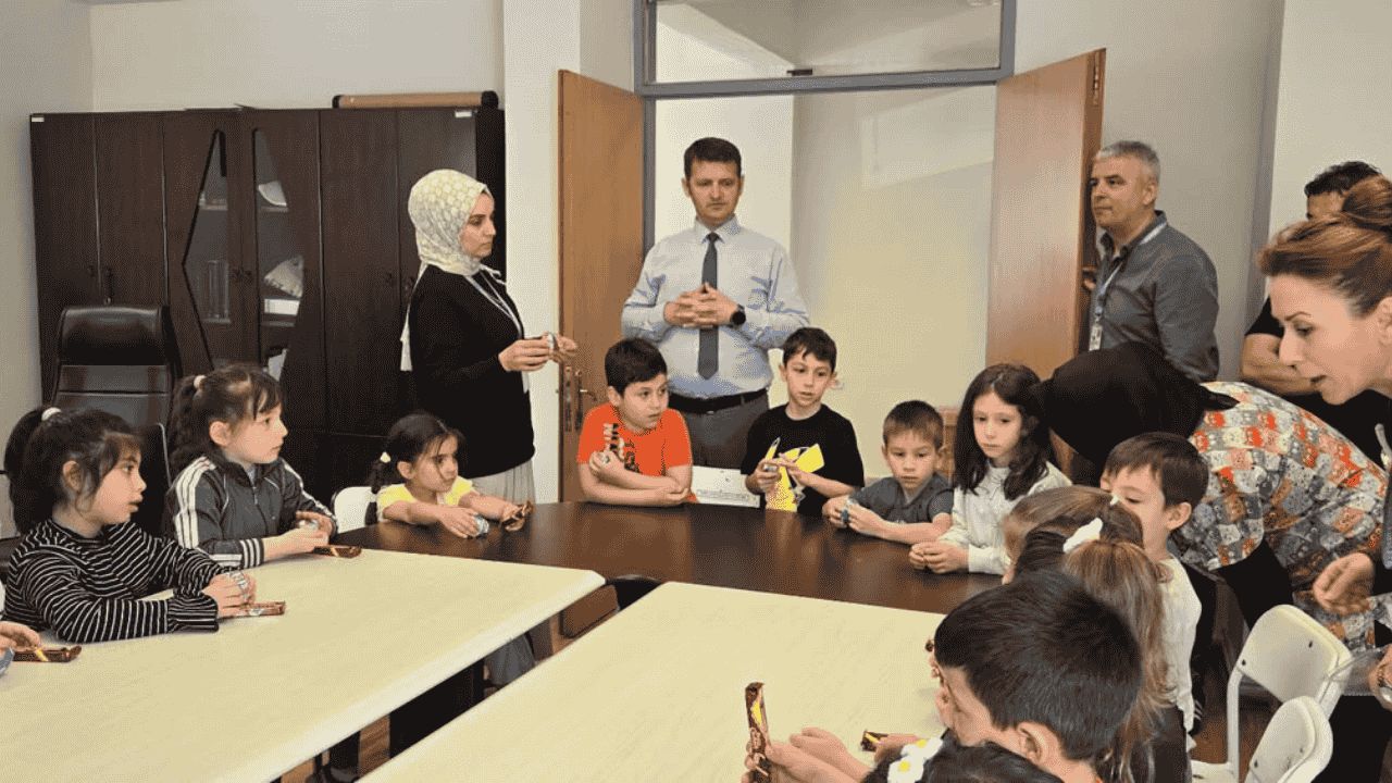 AKÇAKOCA DEVLET HASTANESİ'NDEN ÇOCUKLARA SAĞLIK TURU