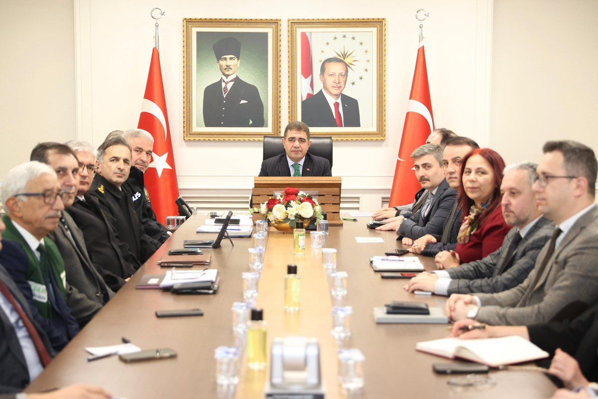 ASAYİŞ VE TRAFİK TEDBİRLERİ TOPLANTISI YAPILDI