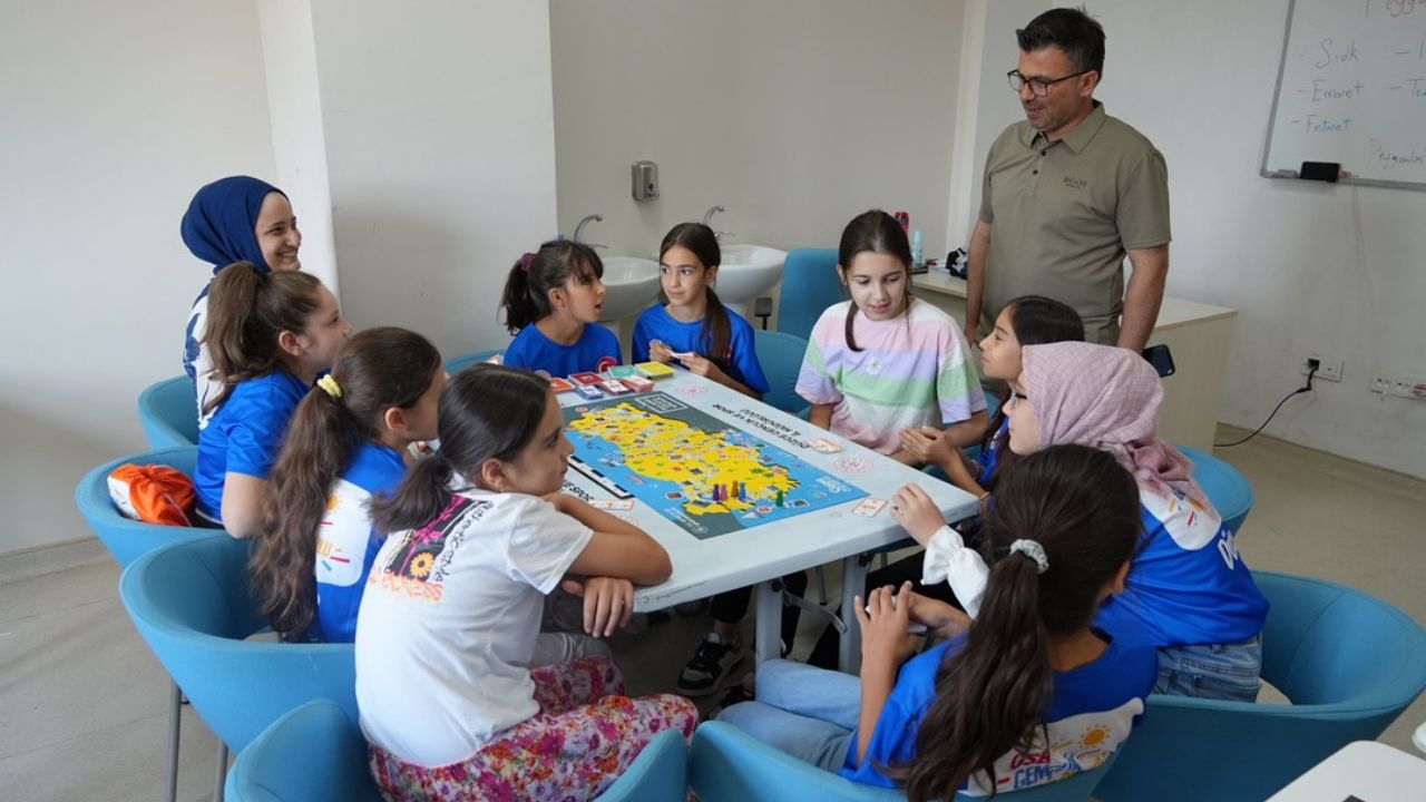 Bahçeşehir Gençlik Merkezi'nde Yaz Okulu'na Yoğun İlgi