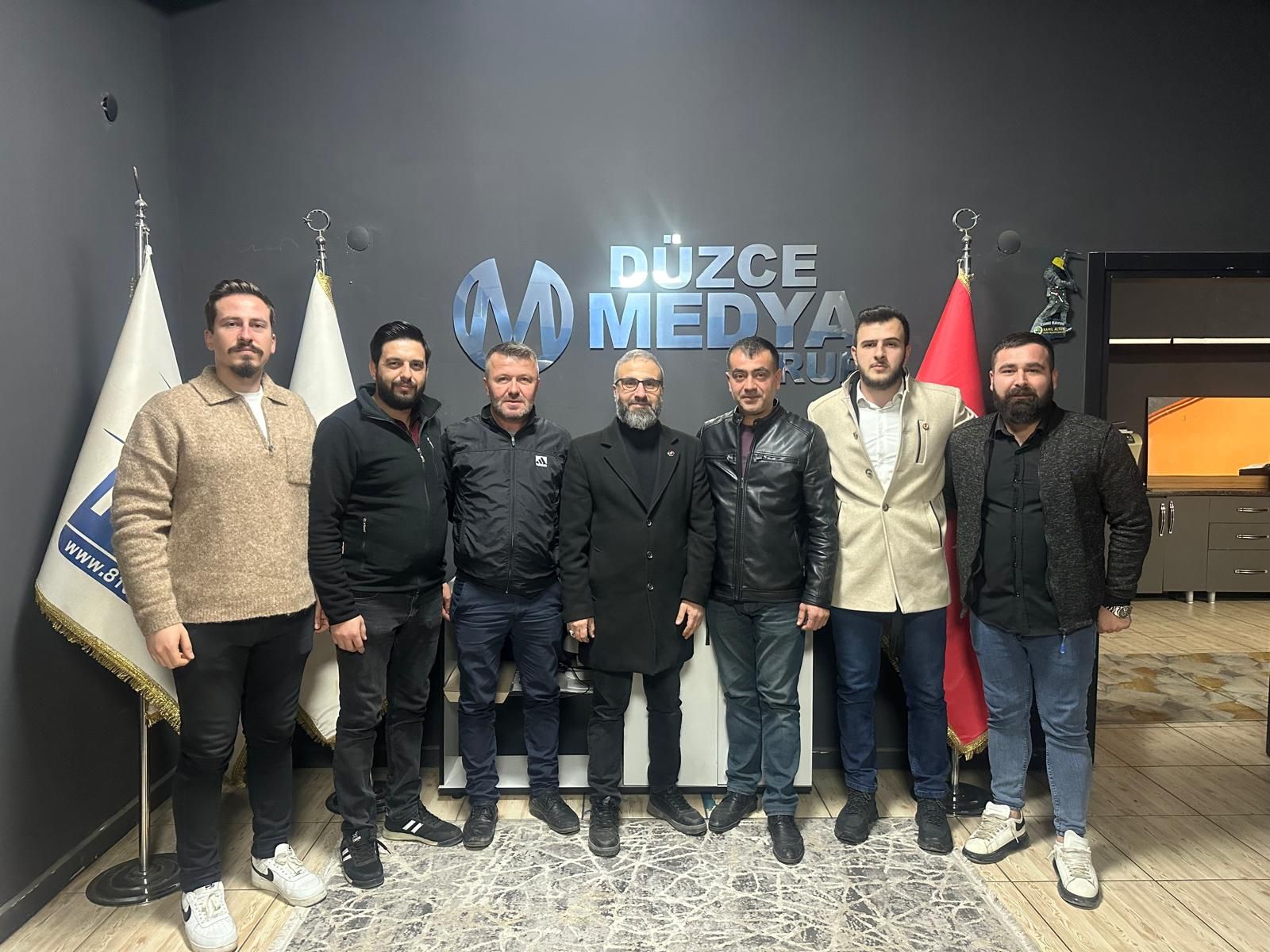 BBP  DÜZCE İL YÖNETİMİNDEN ''10 OCAK ÇALIŞAN GAZETECİLER GÜNÜ'' ZİYARETİ