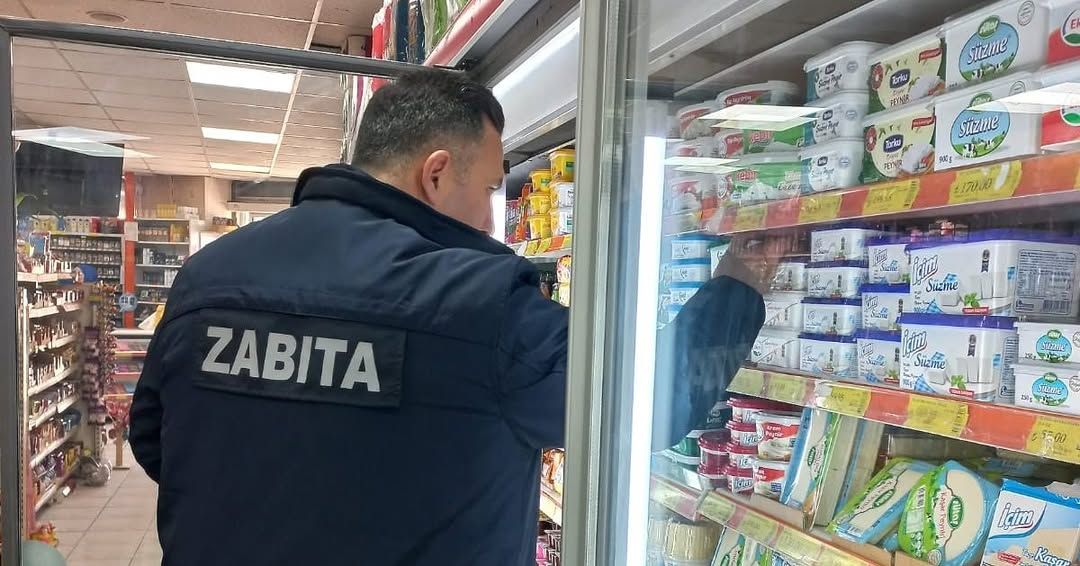 ÇİLİMLİ'DE ZABITA EKİPLERİNDEN FİYAT VE SKT DENETİMİ
