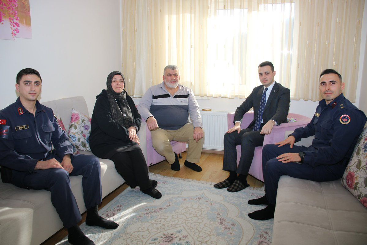 ÇİLİMLİ KAYMAKAMI FURKAN ALPAY ''VEFA'' ZİYARETLERİNE DEVAM EDİYOR