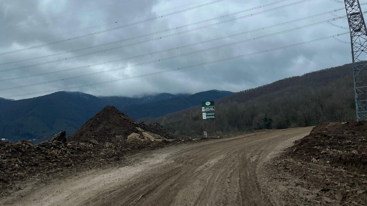 ÇİLİMLİ YENİ VAKIF GÖLET'İ TAMAMLANDI, AMA YOLDA OLUŞAN TAHRİBATLAR DURUYOR !