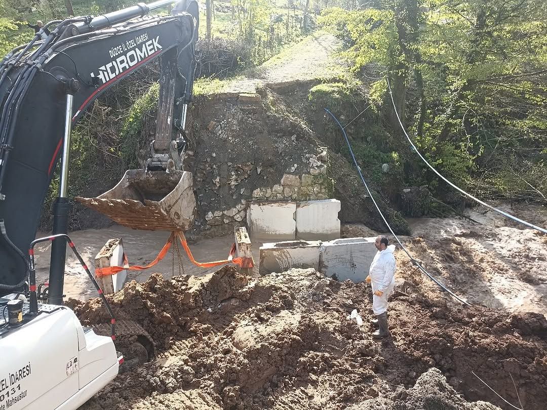 DARIYERİ HASANBEY KÖYÜ'NDE KUTU MENFEZ ÇALIŞMALARI DEVAM EDİYOR