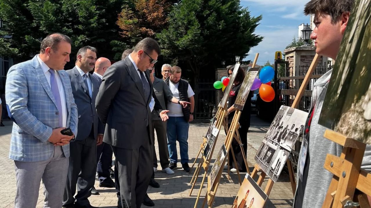 DÜZCE ADNAN MENDERES TİCARET LİSESİ'NDEN 50. YILA ÖZEL FOTOĞRAF SERGİSİ