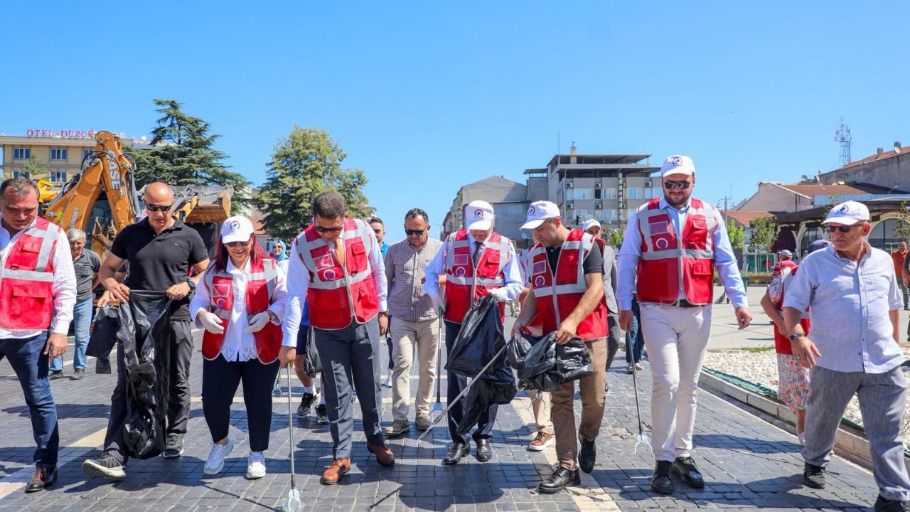 Düzce Belediyesi'nden Temizlik Seferberliği Kural Dışı Çöpe Ceza Geliyor