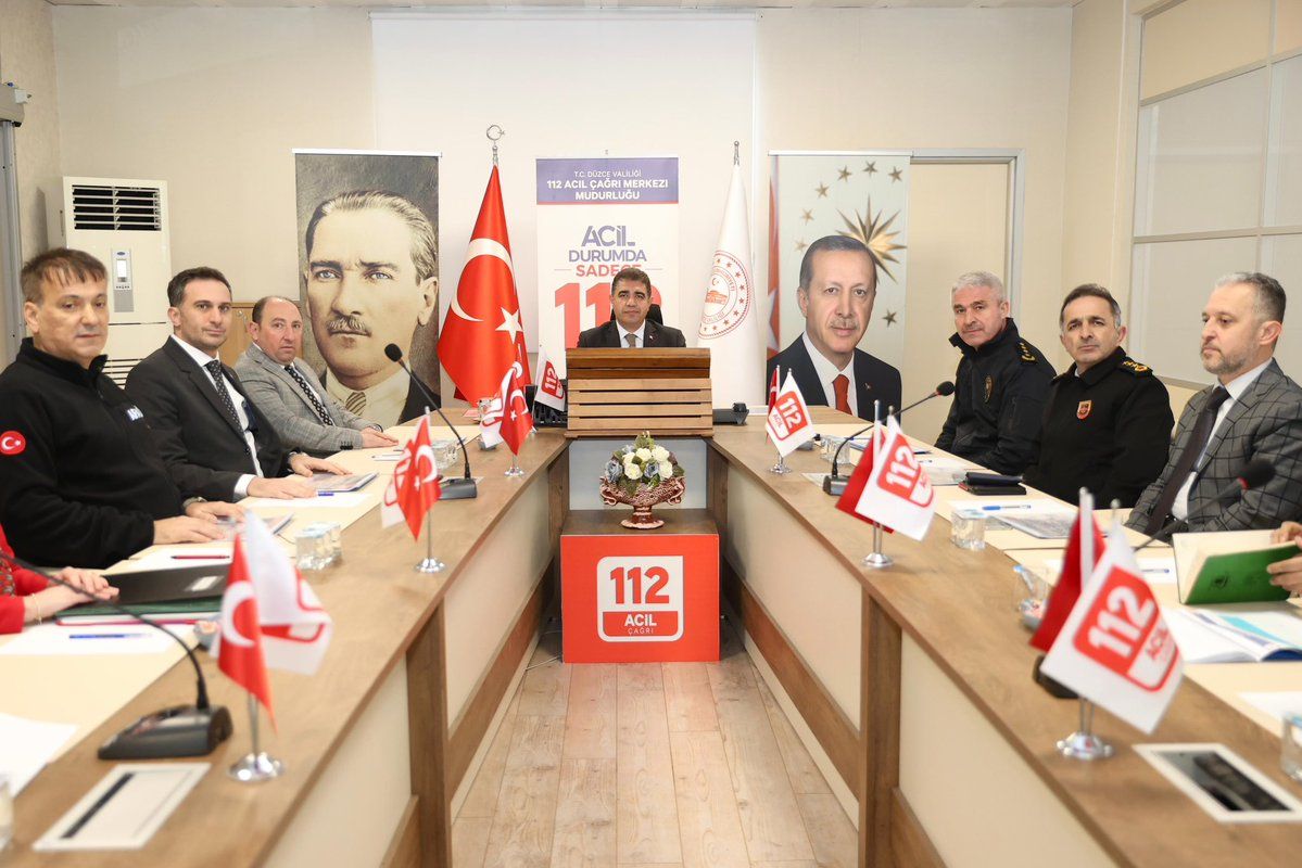 DÜZCE'DE 112 ACİL ÇAĞRI HİZMETLERİ İL KOORDİNASYON TOPLANTISI GERÇEKLEŞTİRİLDİ