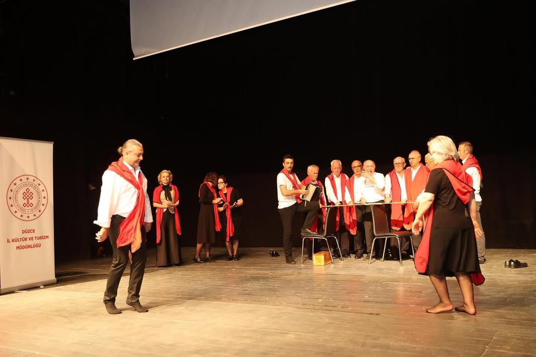 DÜZCE'DE 49. TURİZM HAFTASI RENKLİ ETKİNLİKLERLE BAŞLADI
