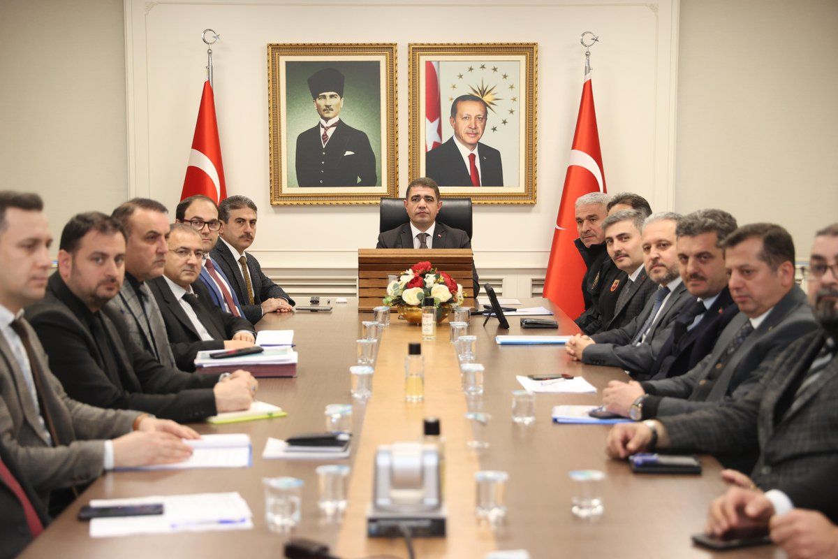 DÜZCE'DE BAĞIMLILIKLA MÜCADELE İL KOORDİNASYON KURULU TOPLANTISI YAPILDI