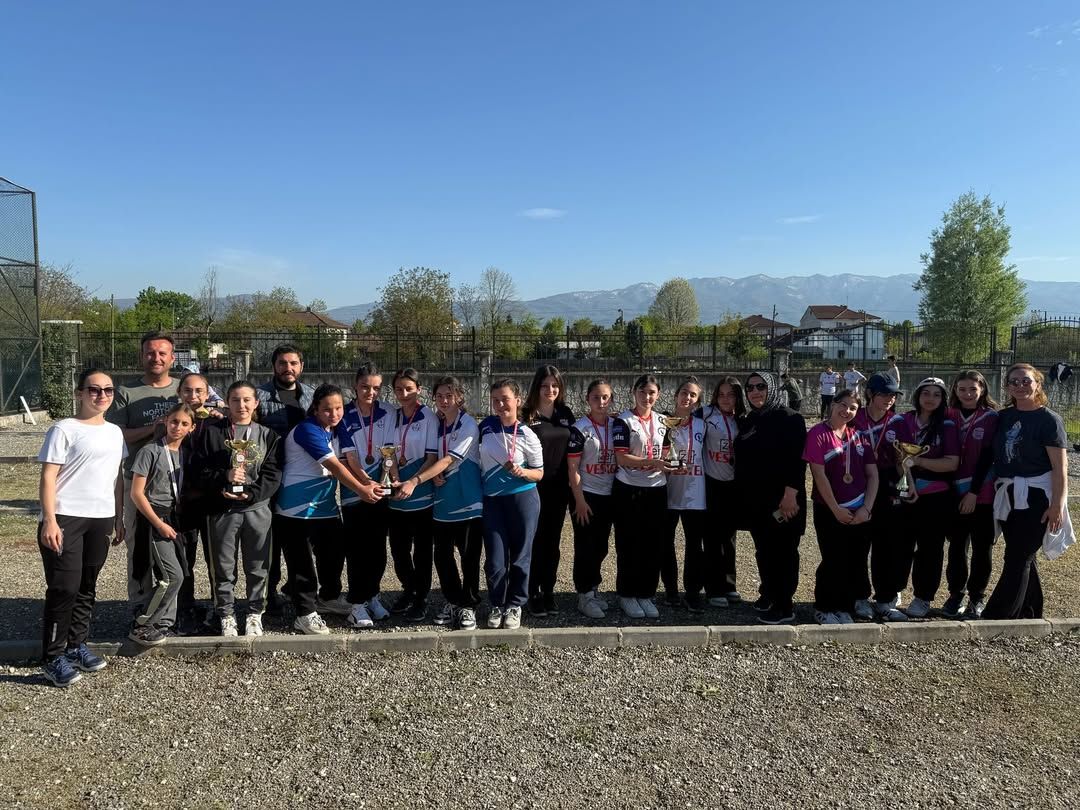 DÜZCE'DE BOCCE HEYECANI SONA ERDİ ŞAMPİYONLAR BELLİ OLDU