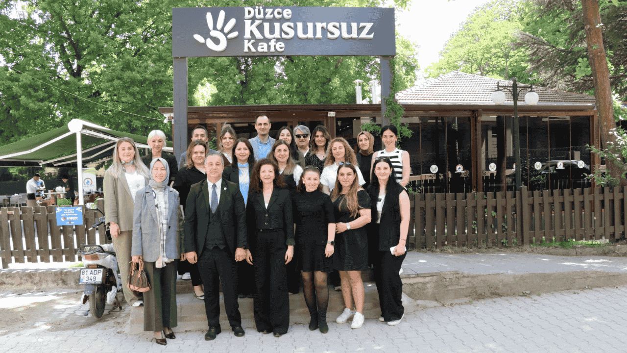 DÜZCE'DE İK SORUMLULARI İŞ KULÜBÜ ORGANİZASYONUNDA BULUŞTU