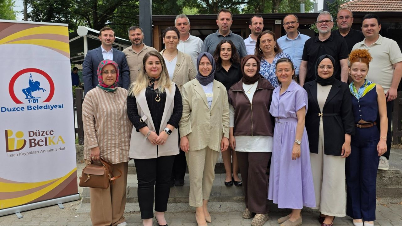 Düzce'de İnsan Kaynakları Sorumluları İş Kulübü Etkinliğinde Bir Araya Geldi