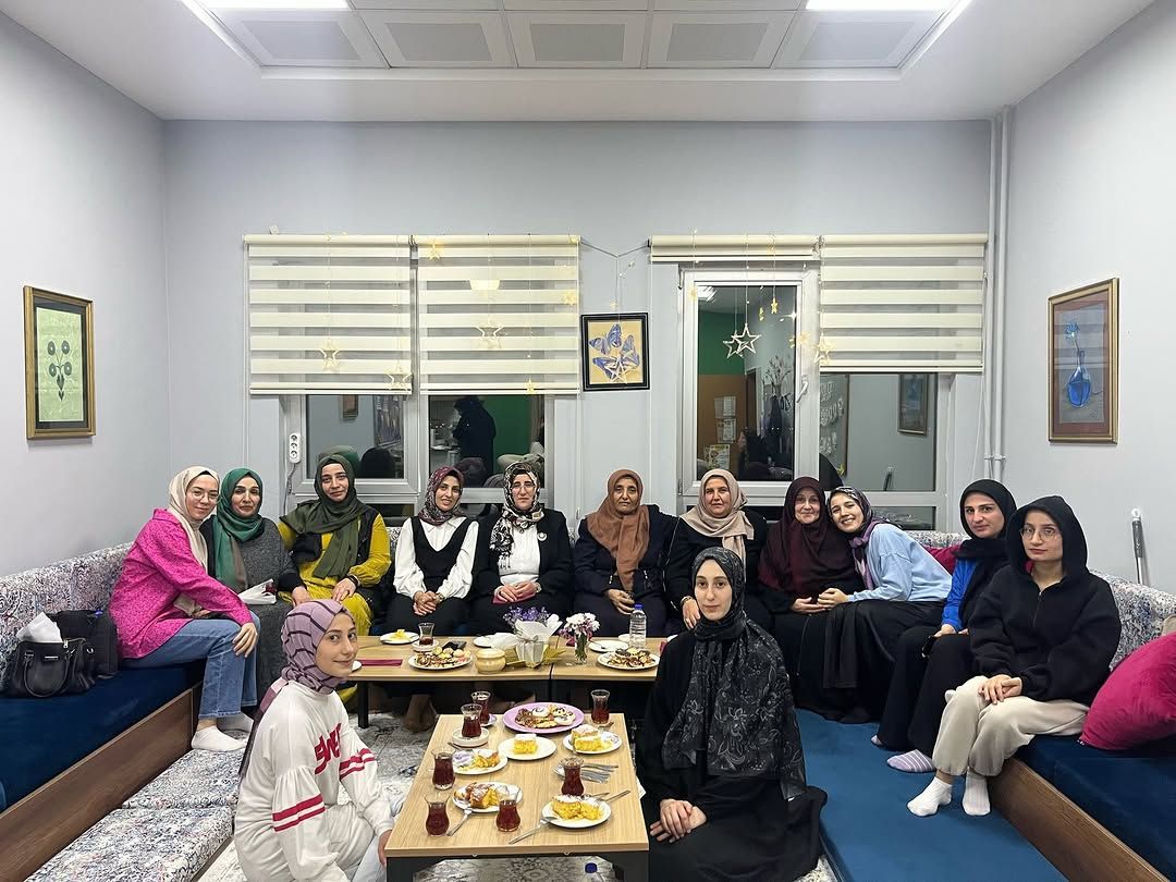 DÜZCE'DE KAHRAMAN ŞEHİT ANNELERİYLE İFTAR SOFRASI