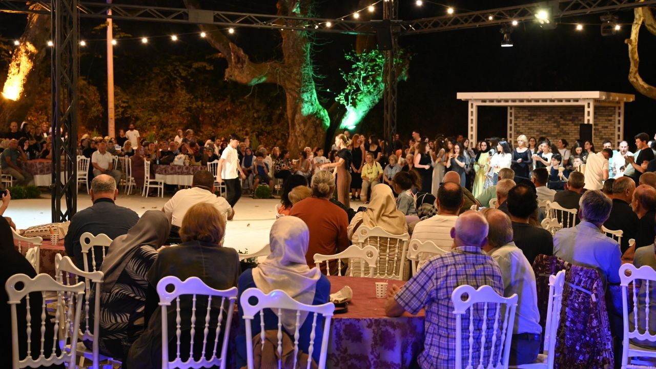 Düzce'de Kültürlerin Buluşması; Abhaz ve Adige Gecesine Yoğun İlgi