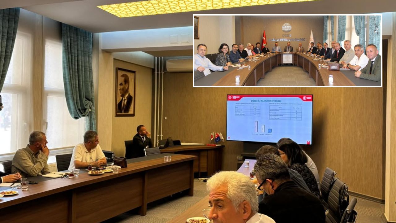 DÜZCE'DE PANSİYONLARA YÖNELİK DENETİM VE BİLGİLENDİRME TOPLANTISI GERÇEKLEŞTİRİLDİ