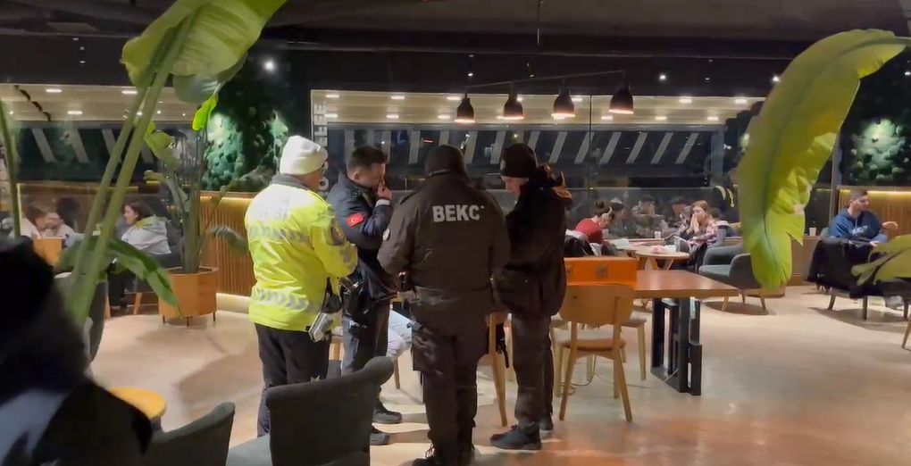 DÜZCE'DE POLİS EKİPLERİNDEN EŞ ZAMANLI DENETİM