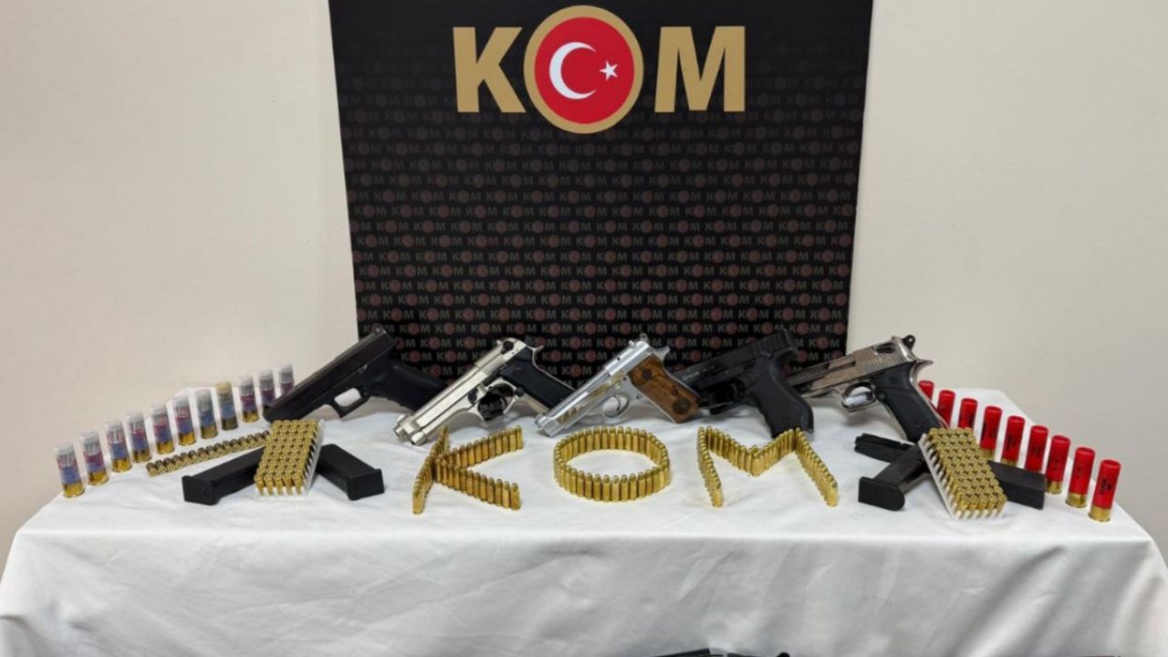 Düzce'de Ruhsatsız Silah Operasyonu; 2 Kişi Gözaltında