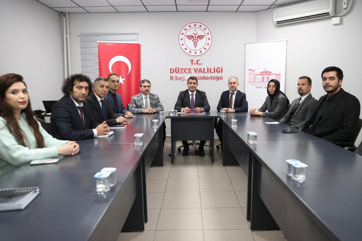 DÜZCE'DE SAĞLIK ALANINDAKİ ÇALIŞMALAR İÇİN TOPLANILDI