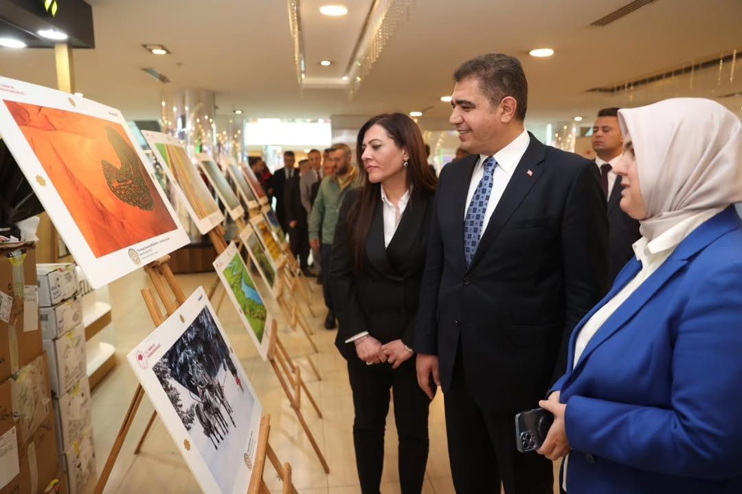 DÜZCE'DE ULUSLARARASI TARIM ORMAN VE İNSAN FOTOĞRAF YARIŞMASI SERGİSİ AÇILDI