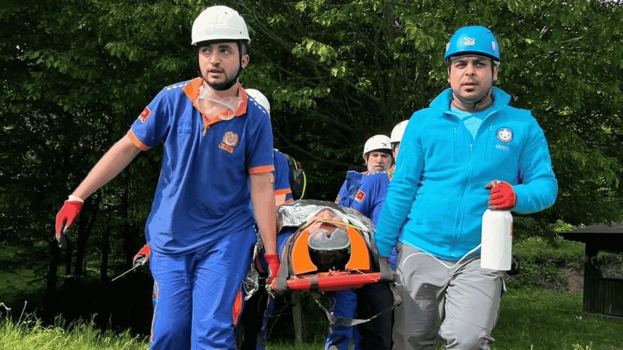 DÜZCE'DE UMKE'DEN NEFES KESEN TATBİKAT