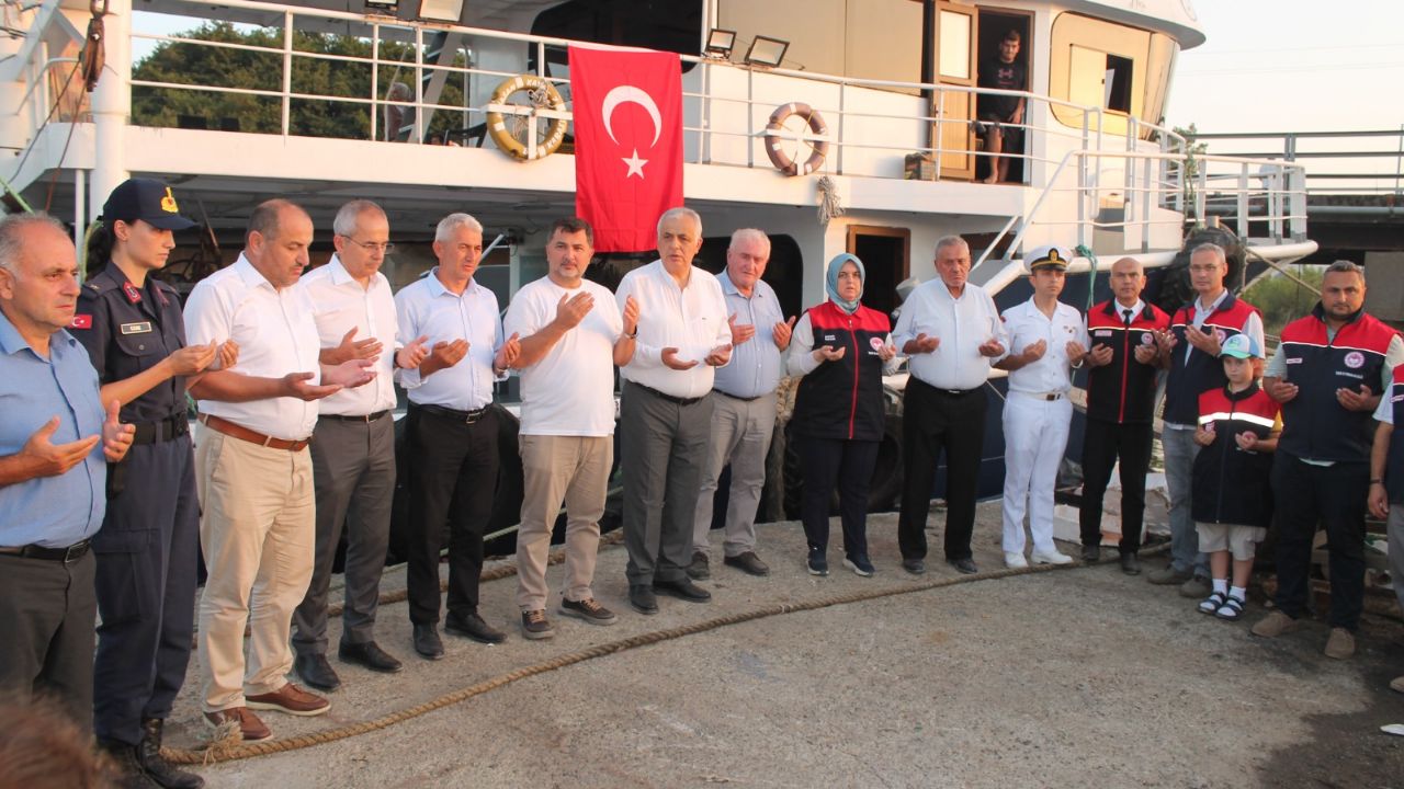Düzce'de ''Vira Bismillah'' Heyecanı Su Ürünleri Av Sezonu Açıldı