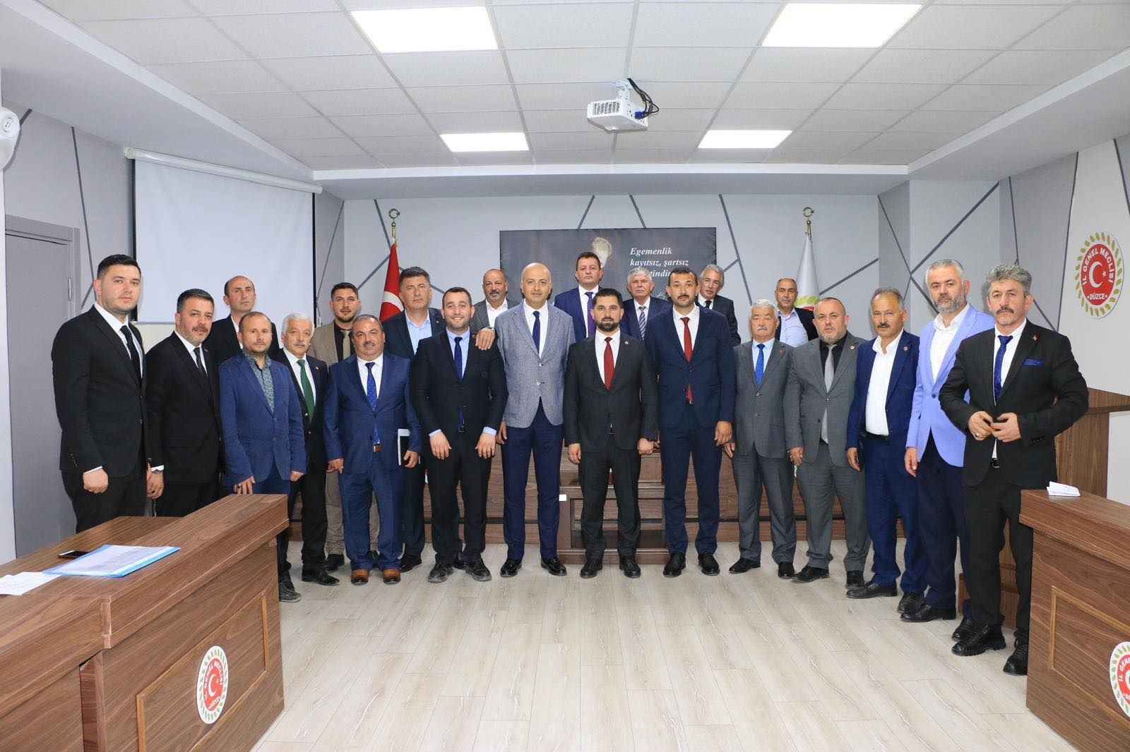 DÜZCE İL GENEL MECLİSİ TOPLANIYOR KRİTİK KARARLAR KAPIDA