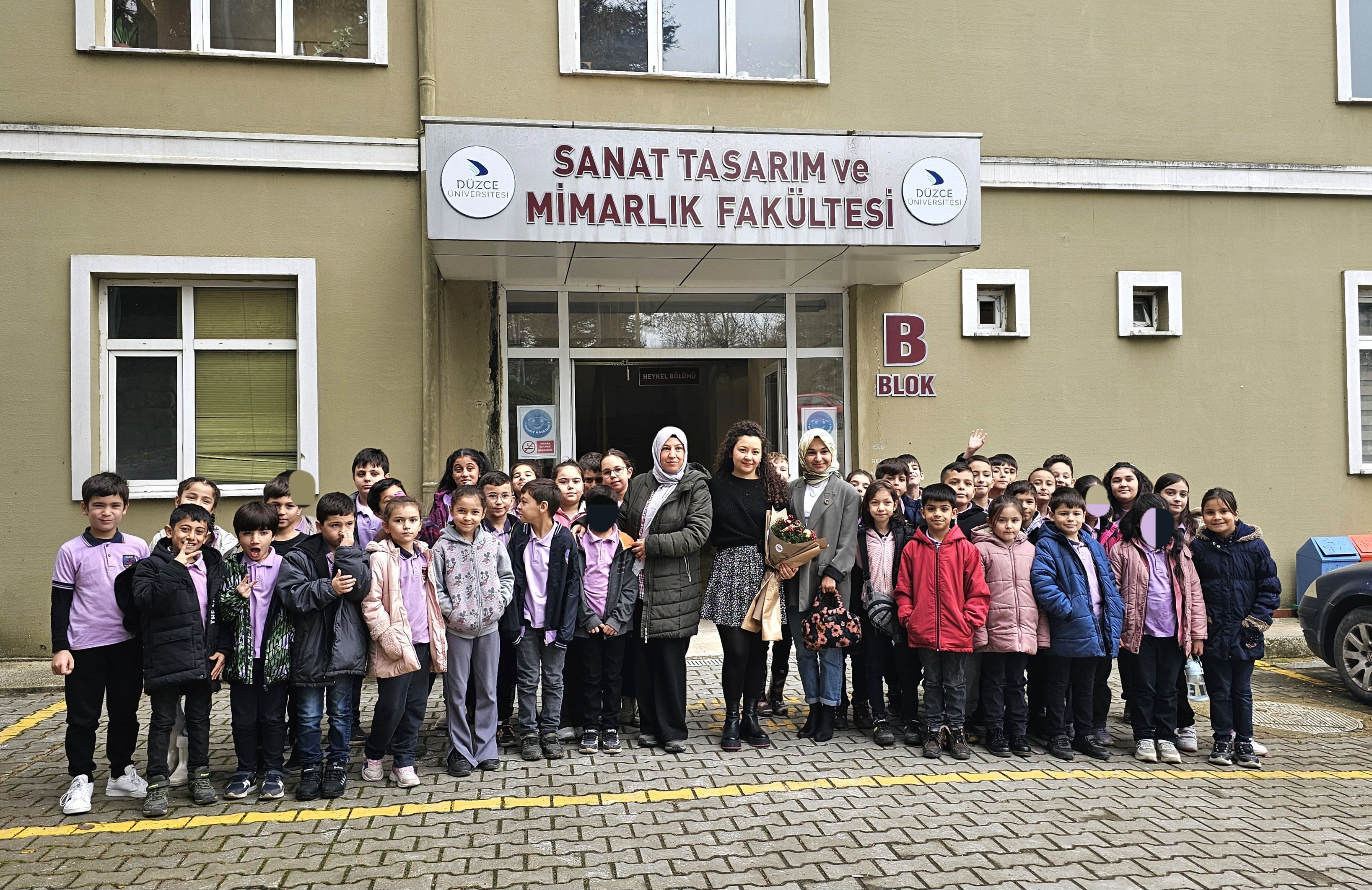 DÜZCE İRFAN ÖZTÜRK İLKOKULU'NDAN SANAT GALERİLERİNE ZİYARET