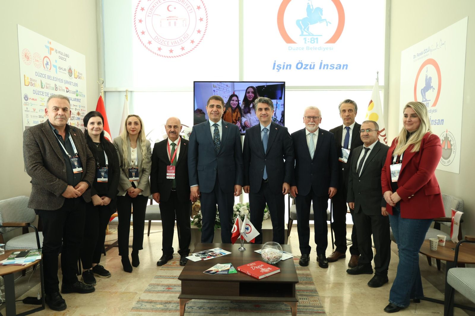 DÜZCE'NİN İSTİHDAM POLİTİKALARI ÖRNEK OLUYOR