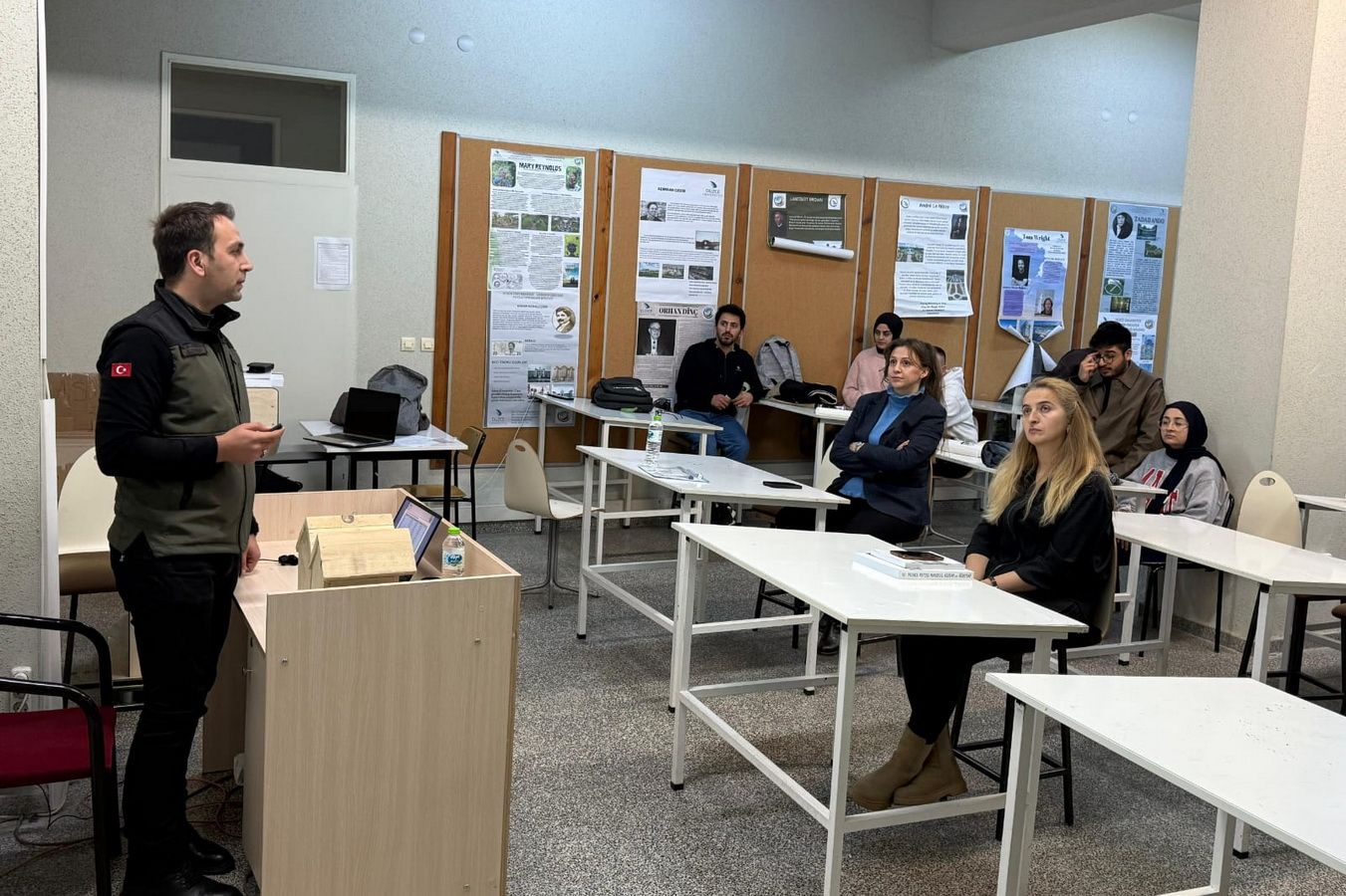 DÜZCE ÜNİVERSİTESİ'NDE DÜZCE'DEKİ ORMANCILIK FAALİYETLERİ ANLATILDI