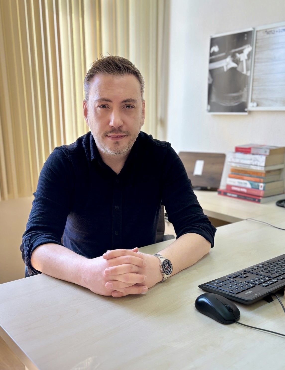 DÜZCE ÜNİVERSİTESİ'NDEN İLHAM VEREN BELGESEL ''SINIRLARI AŞAN ADIMLAR'' BAKANLIK DESTEĞİ ALDI