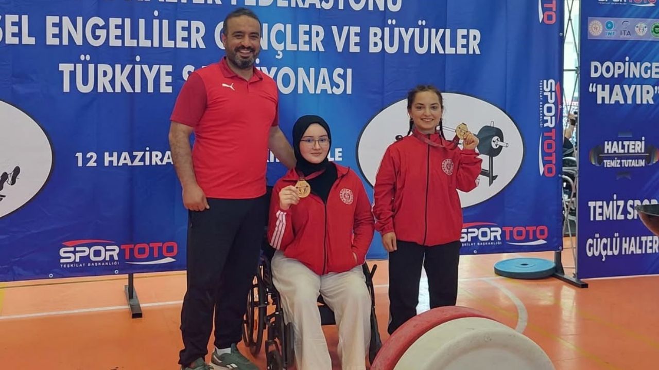 DÜZCELİ SPORCULAR TÜRKİYE ŞAMPİYONASI'NDAN 2 ALTIN MADALYAYLA DÖNDÜ