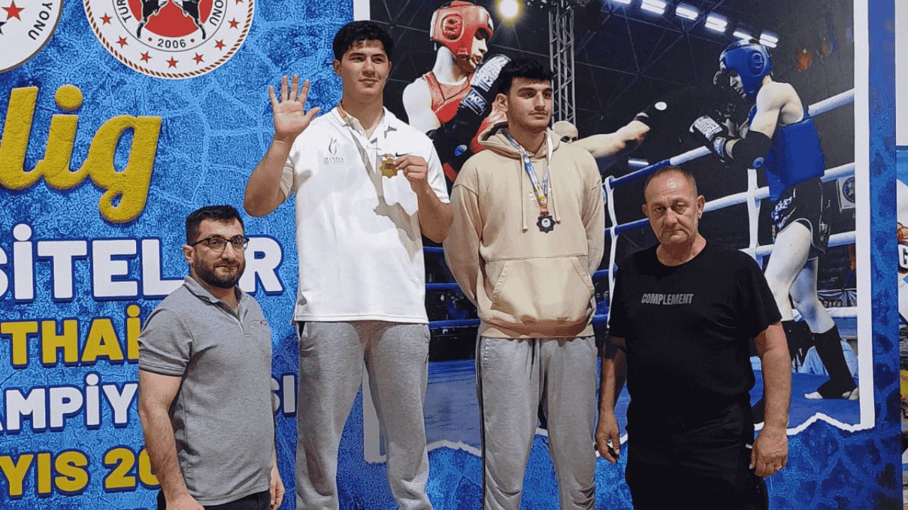 EYÜP ATMACA MUAY THAİ TÜRKİYE ŞAMPİYONASI'NDA 3. OLDU