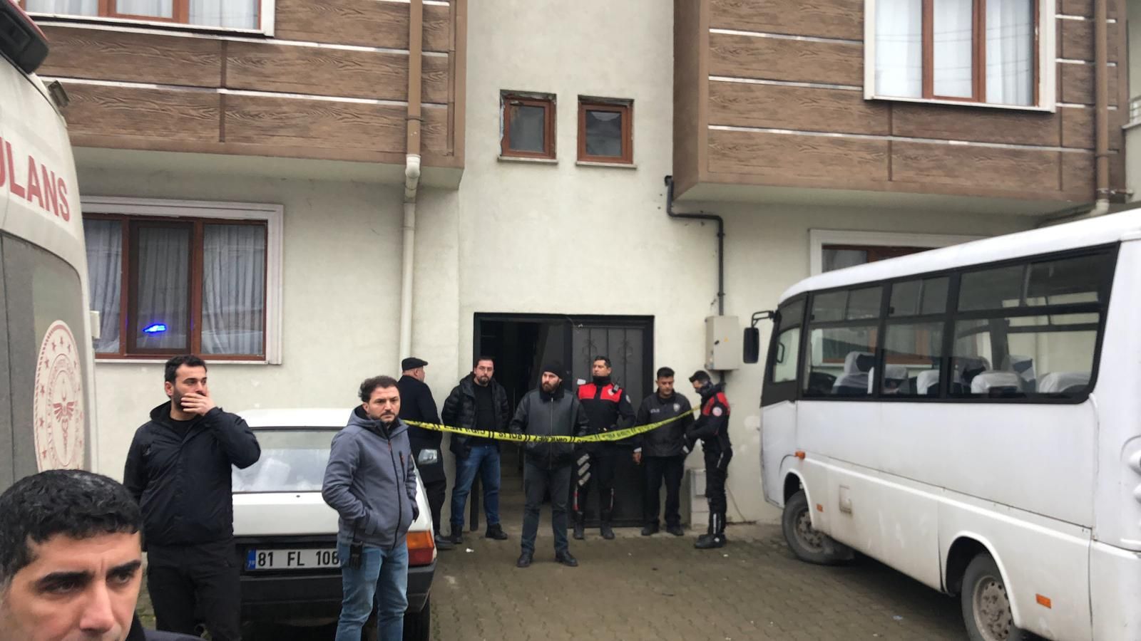 GENÇ KADIN EVİNDE ASILI HALDE BULUNDU