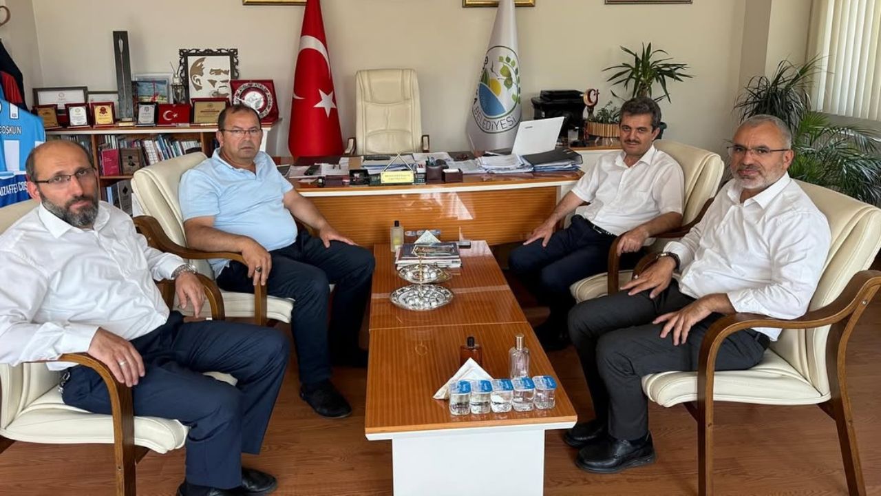 Gölyaka'ya Yeni Atanan Müftü Sebahattin Akyol'dan Başkan Coşkun'a Ziyaret