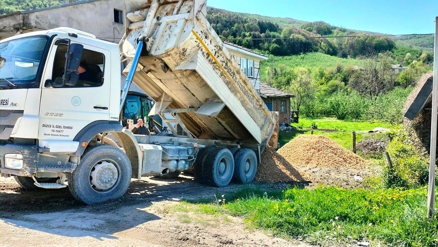 HOŞAFOĞLU KÖYÜ'NDE ULAŞIM RAHATLADI