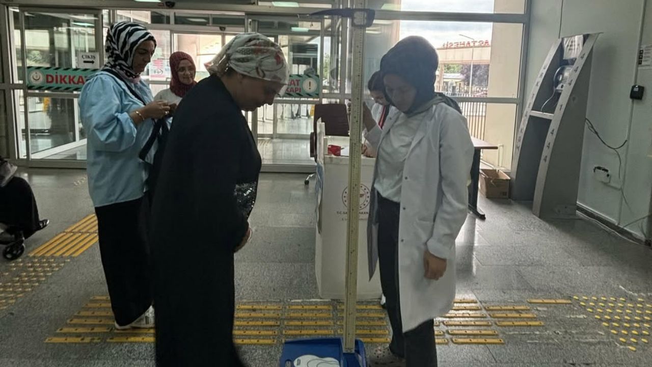 ''İDEAL KİLONU ÖĞREN, SAĞLIKLI YAŞA'' KAMPANYASI MERKEZDE DEVAM EDİYOR