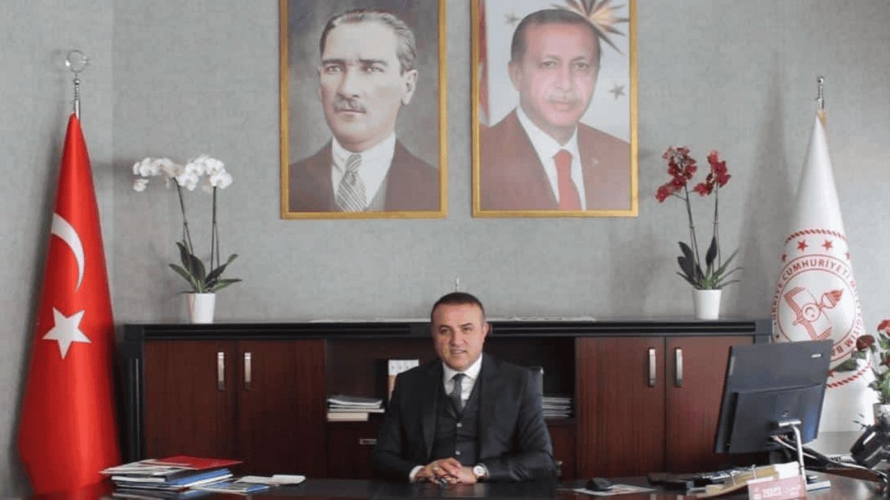 İL MİLLİ EĞİTİM MÜDÜRÜ EMRULLAH AYDIN'DAN 19 MAYIS MESAJI ''GENÇLERİMİZ, CUMHURİYETİMİZİN İKİNCİ YÜZYILININ TEMİNATIDIR''