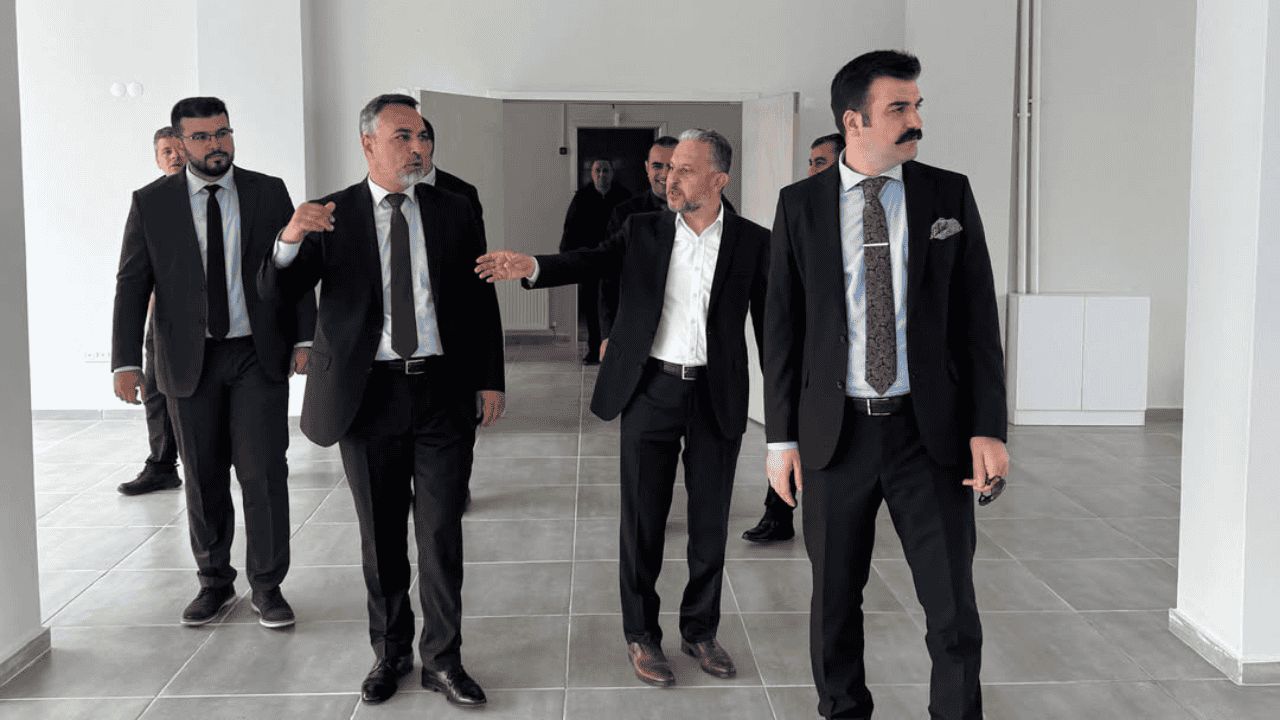 İL SAĞLIK MÜDÜRÜ DR. YASİN YILMAZ'DAN GÜMÜŞOVA'DA SAĞLIK YATIRIMLARINA YERİNDE TAKİP