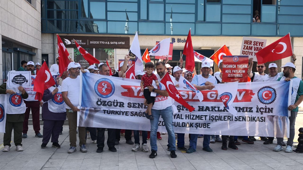 Kamu İşçisinin Umudu Sahada Türk-İş Var, Hak-İş Nerede?