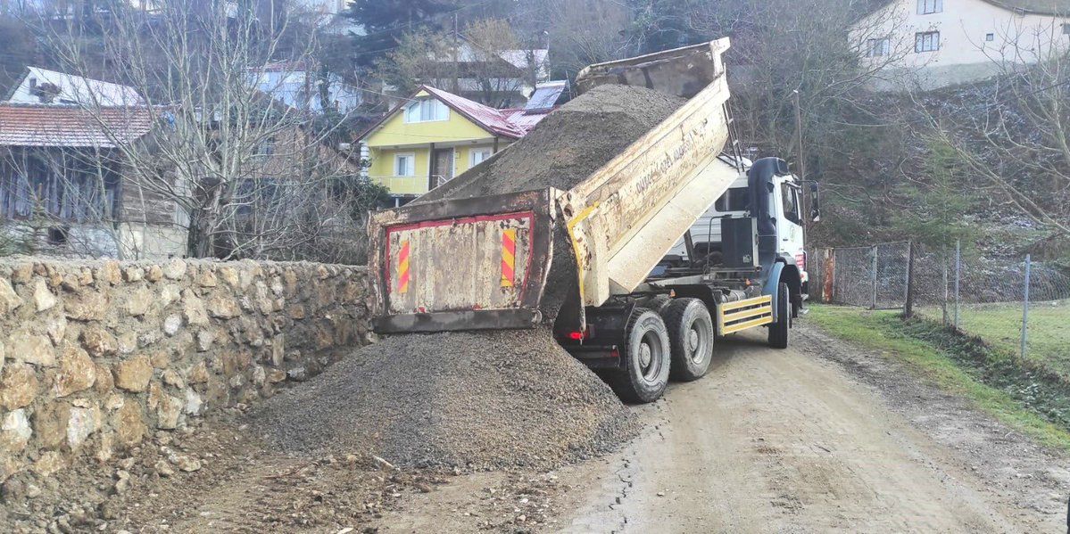 KAYNAŞLI'DA YOL BAKIM ÇALIŞMALARI TAMAMLANDI