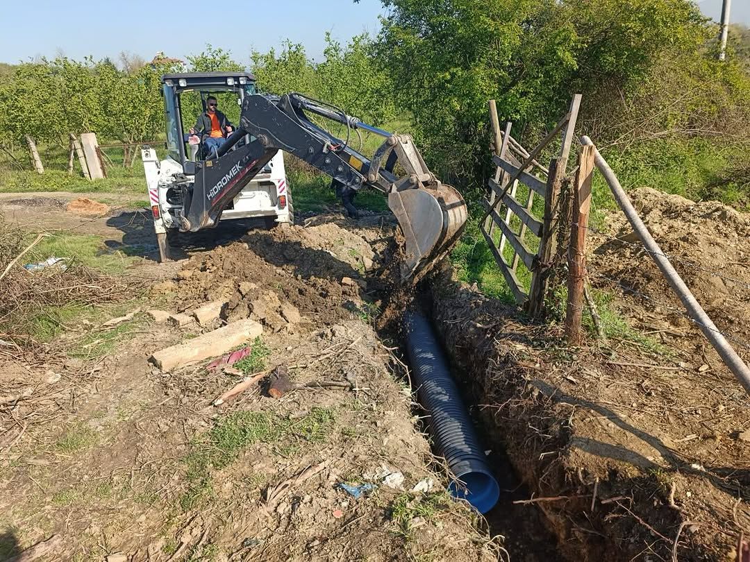 KEMERYANI KÖYÜ'NDE SU DRENAJ VE YOL BAKIM ÇALIŞMALARI TAMAMLANDI