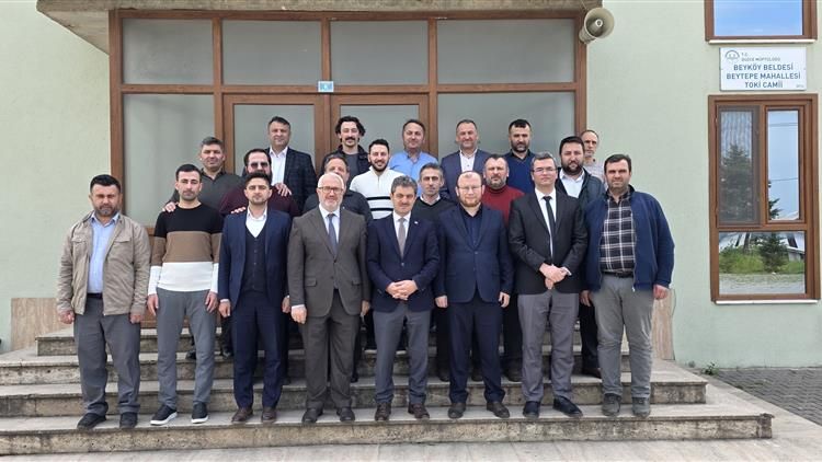 ''KİTAP OKU-YORUM'' PROJESİ KAPSAMINDA DİN GÖREVLİLERİNDEN MAKALE MÜZAKERESİ
