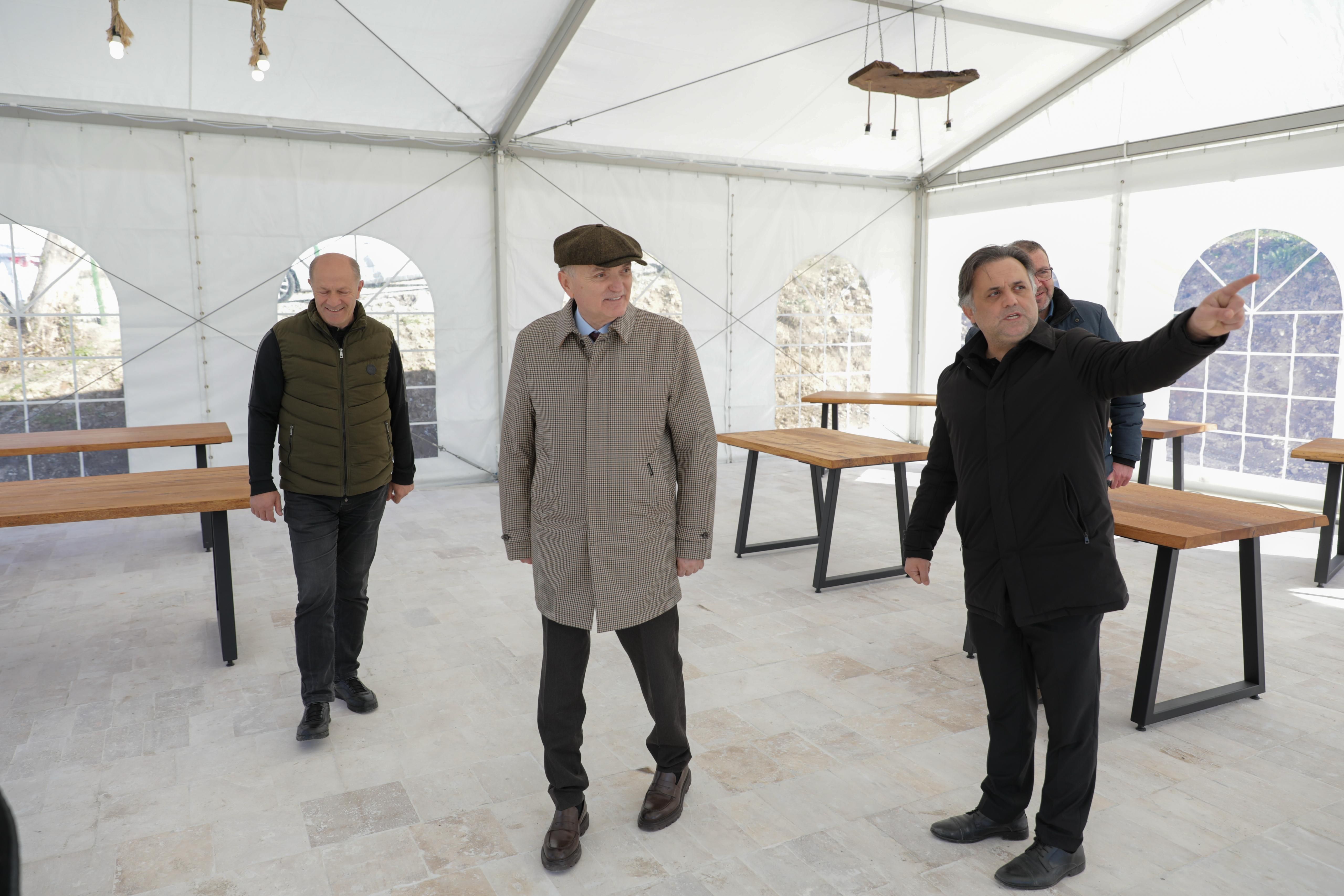 KONURALP ANTİK TİYATROSU'NDA DÜZENLEME ÇALIŞMALARI SÜRÜYOR
