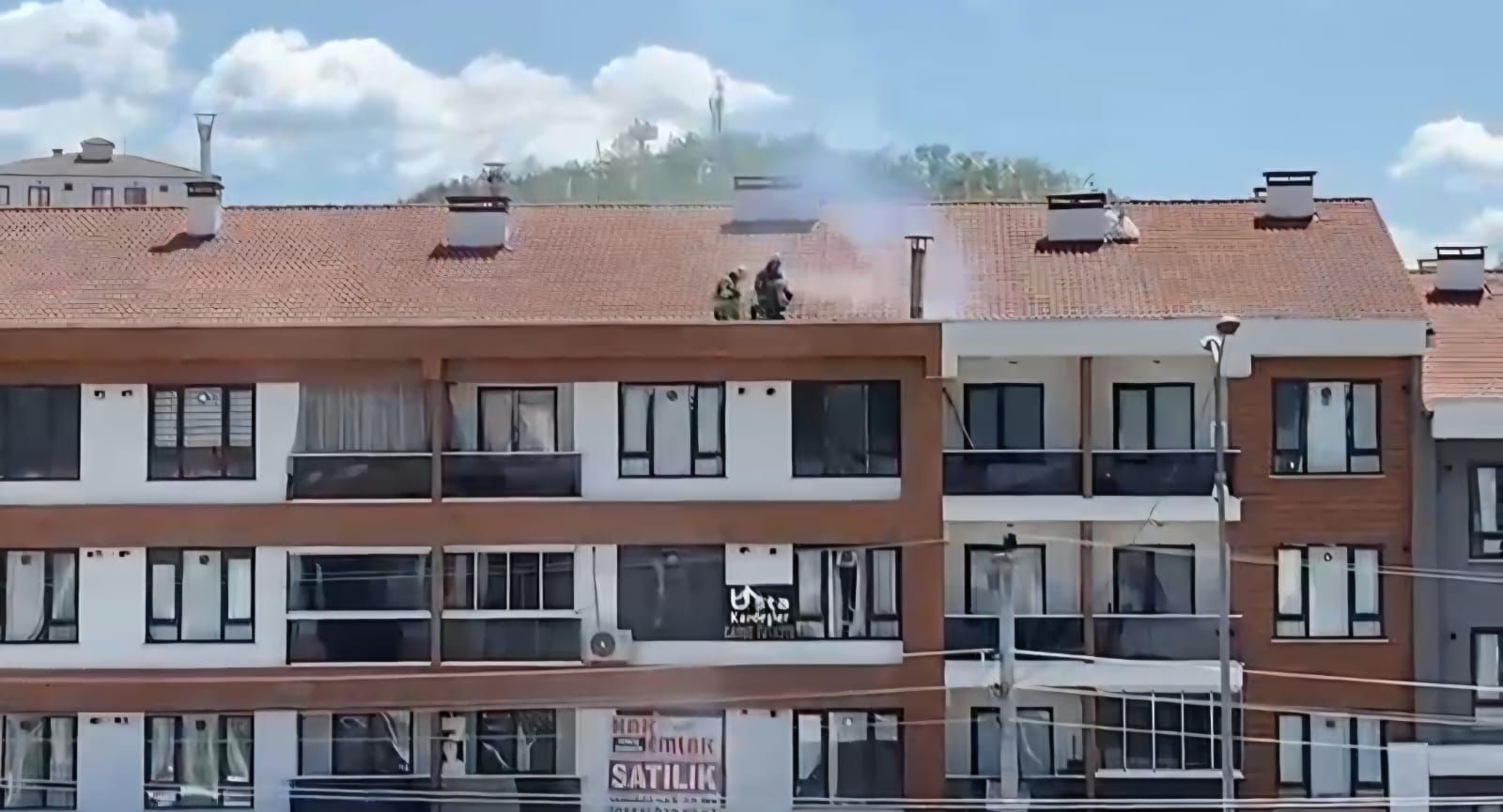 KONURALP'TE İŞLETME BACASINDA YANGIN