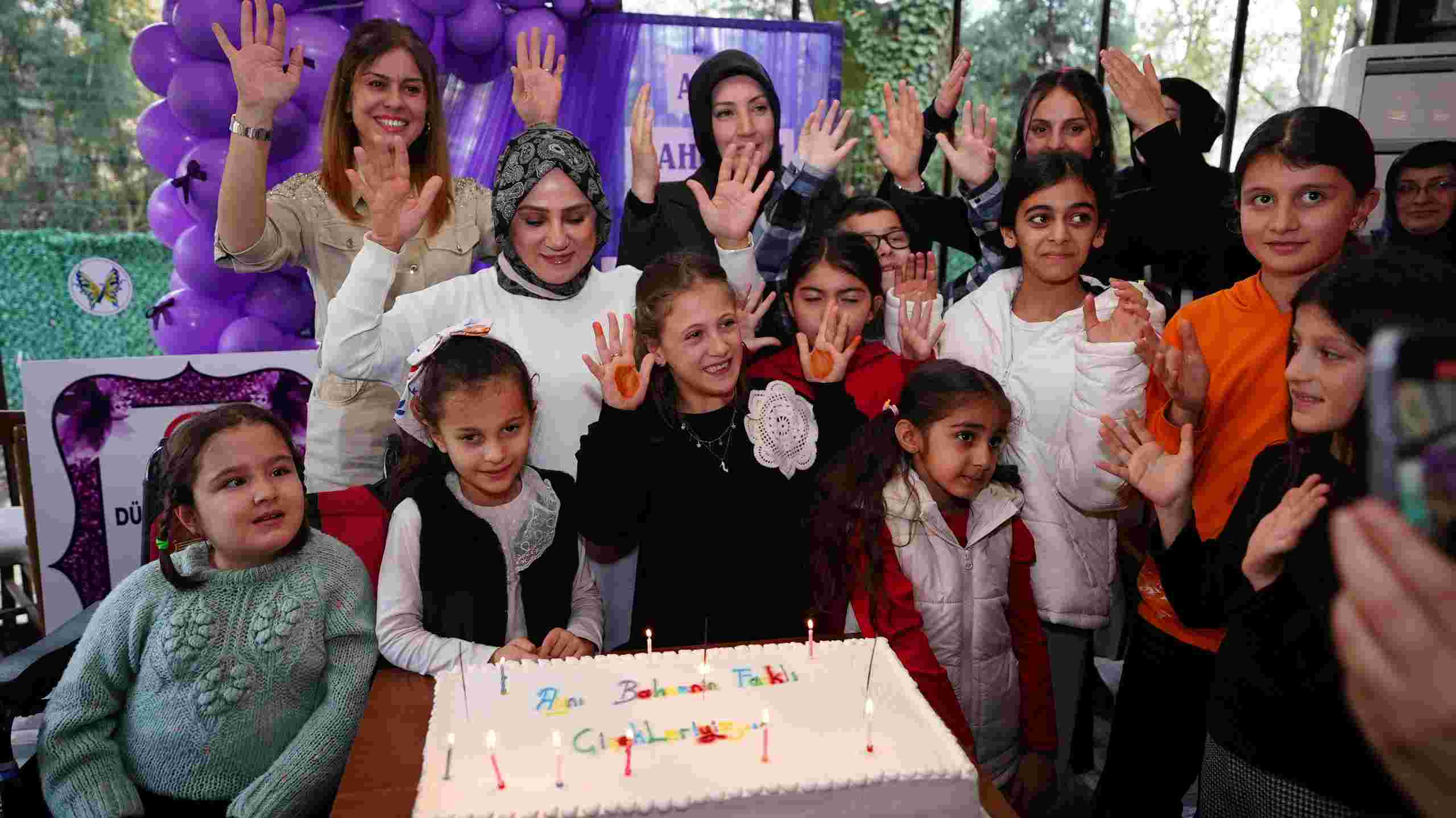 KUSURSUZ KAFE'DE ÖZEL BULUŞMA